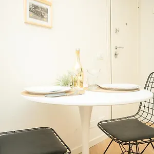 https://modena-centro-junior-suite.emilia-romagnahotels.net