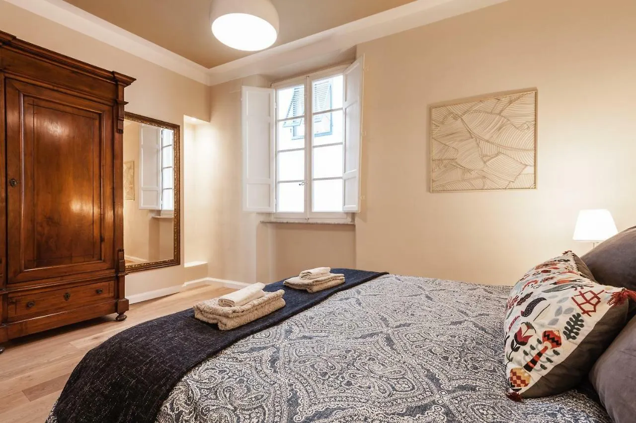 Apartment Suite Cuore Di Lucca Italy